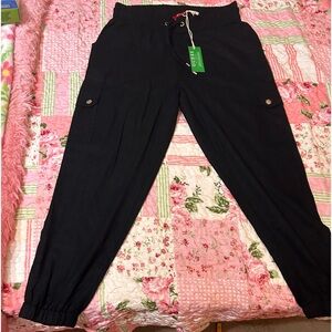 Guess Black linen cargo pants Medium! Brand new with tags!